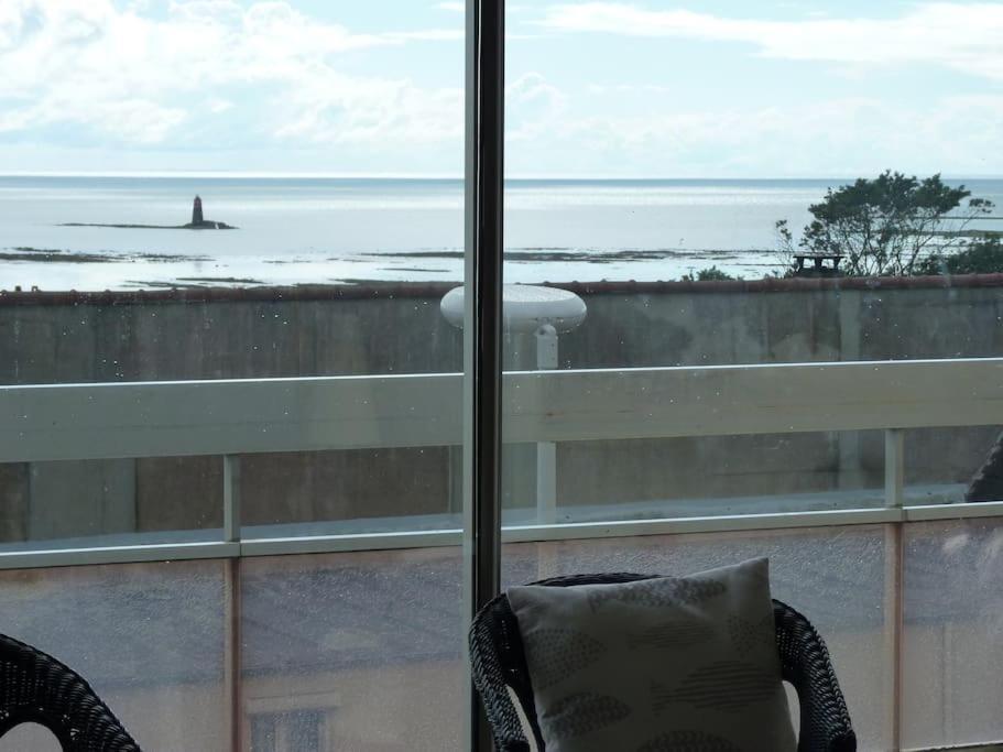 Studio Avec Vue Sur Mer A Granville. Plage A 3 Min Bagian luar foto